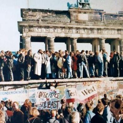 Queda do Muro de Berlim, Alemanha, em 9 de novembro de 1989.#PÁGINA:11 Fonte: Divulgação