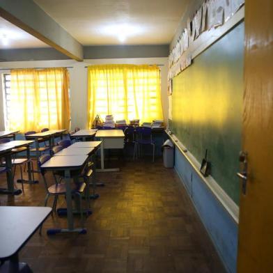  

PORTOALEGRE-RS-BR 09.09.2016
Sala de aula do estudante que foi baleado no bairro Cascata, quando voltava com a  avó, de um armazém.
Escola Estadual Espirito Santo.
FOTÓGRAFO: TADEU VILANI - AGÊNCIARBS - DG Polícia