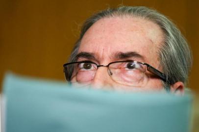  Eduardo Cunha renuncia à Presidência da Câmara.