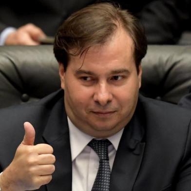  

The president of Brazil's Chamber of Deputies Rodrigo Maia gestures during the session that will decide whether or not to impeach the former president of the lower house, Eduardo Cunha, in Brasilia on September 12, 2016. / AFP PHOTO / EVARISTO SA

Editoria: POL
Local: Brasília
Indexador: EVARISTO SA
Secao: government
Fonte: AFP
Fotógrafo: STF