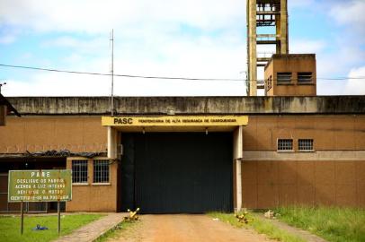  Charqueadas , RS , BRASIL , 04-09-2015- Penitenciária de Alta Segurança de Charqueadas (Pasc). Agentes penitenciários  reivindicam pagamento integral dos salários. ( FOTO : CARLOS MACEDO / AGENCIA RBS )