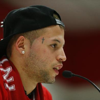  PORTO ALEGRE, RS, BRASIL, 20-07-2016. O jogador Nico Lopez foi apresentado pelo Internacional nesta quarta-feira. (FÉLIX ZUCCO/AGÊNCIA RBS)