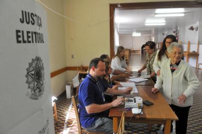  SANTA MARIA, RS, BRASIL, 02-10-2016.Eleições 2016 em Santa Maria. Na foto Ema Corrêa de Miranda.FOTO: GERMANO RORATO/AGÊNCIA RBS, GERALIndexador: GERMANO RORATO