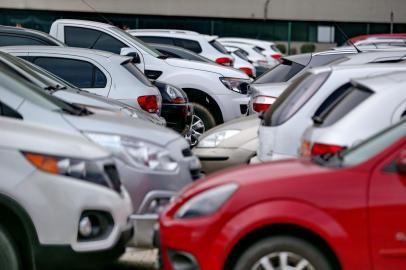  

PORTO ALEGRE, RS, BRASIL, 30-06-2016. Estacionamento do aeroporto Salgado Filho. (FERNANDO GOMES/AGÊNCIA RBS)