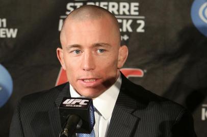  Georges St-Pierre, campeão do UFC, anuncia pausa na carreira e libera o cinturão dos meio-médios