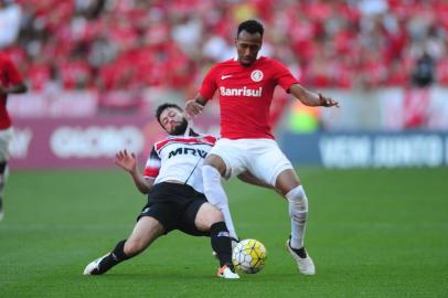 Inter recebe o Santa Cruz, no Beira-Rio, pela 33ª rodada do Brasileirão. No lance, Eduardo Henrique