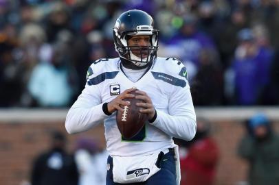 Wild Card Round - Seattle Seahawks v Minnesota Vikings

MINNEAPOLIS, MN - JANUARY 10: Russell Wilson #3 of the Seattle Seahawks looks to pass in the second quarter against the Minnesota Vikings during the NFC Wild Card Playoff game at TCFBank Stadium on January 10, 2016 in Minneapolis, Minnesota.   Hannah Foslien/Getty Images/AFP

Editoria: SPO
Local: Minneapolis
Indexador: Hannah Foslien
Secao: American Football
Fonte: GETTY IMAGES NORTH AMERICA
Fotógrafo: STR