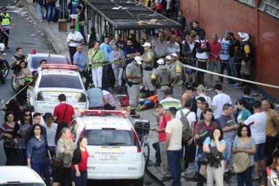  Homem é morto ao lado da rodoviária de Porto Alegre.