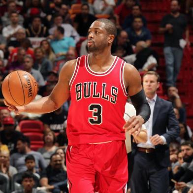 Chicago Bulls v Miami Heat

MIAMI, FL - NOVEMBER 10: Dwyane Wade #3 of the Chicago Bulls handles the ball during the game against the Miami Heat on November 10, 2016 at AmericanAirlines Arena in Miami, Florida. NOTE TO USER: User expressly acknowledges and agrees that, by downloading and or using this Photograph, user is consenting to the terms and conditions of the Getty Images License Agreement. Mandatory Copyright Notice: Copyright 2016 NBAE   Issac Baldizon/NBAE via Getty Images/AFP

Editoria: SPO
Local: Miami
Indexador: Issac Baldizon
Secao: Basketball
Fonte: NBAE / Getty Images
Fotógrafo: Contributor