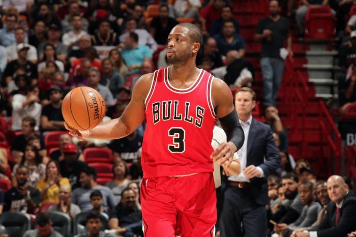 Chicago Bulls v Miami Heat

MIAMI, FL - NOVEMBER 10: Dwyane Wade #3 of the Chicago Bulls handles the ball during the game against the Miami Heat on November 10, 2016 at AmericanAirlines Arena in Miami, Florida. NOTE TO USER: User expressly acknowledges and agrees that, by downloading and or using this Photograph, user is consenting to the terms and conditions of the Getty Images License Agreement. Mandatory Copyright Notice: Copyright 2016 NBAE   Issac Baldizon/NBAE via Getty Images/AFP

Editoria: SPO
Local: Miami
Indexador: Issac Baldizon
Secao: Basketball
Fonte: NBAE / Getty Images
Fotógrafo: Contributor