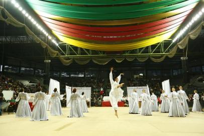  Enart, ou ENART é um dos maiores festivais de arte amadora da América Latina. É um evento tradicionalista gaúcho. Promovido pelo MTG, é realizado anualmente em três etapas. (ISADORA NEUMANN/Agência RBS)