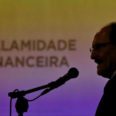  PORTO ALEGRE, RS, BRASIL, 21-11-2016. O governador anuncia, no Palácio Piratini, um pacote que mexerá com a vida de grande parte dos funcionários públicos e terá impacto em todos os poderes. (LAURO ALVES/AGÊNCIA RBS()