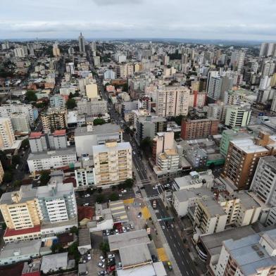  CAXIAS DO SUL, RS, BRASIL, 16/11/2016. Vistas aéreas da cidade de Caxias do Sul. (Porthus Junior/Pioneiro)