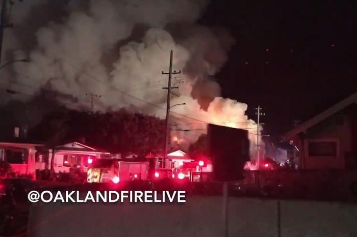 Divulgação / Bombeiros Oakland