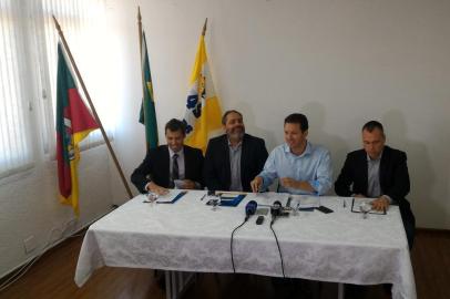 PORTO ALEGRE, 12/12/2016: Marchezan anuncia Leonardo Busatto na Fazenda e Erno Harzheim na Secretaria da Saúde. Foto: Juliana Bublitz / Reprodução / Twitter.