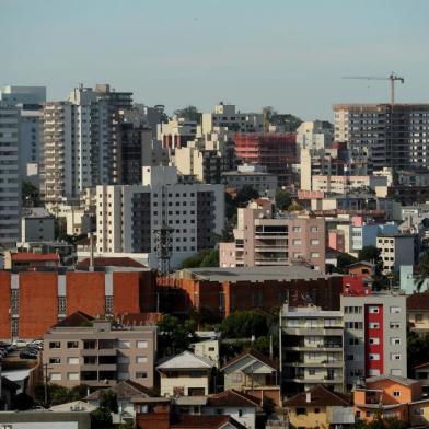  CAXIAS DO SUL, RS, BRASIL, 01/12/2016. Prédios em construção nos bairros Universitário e Madureira. Fotos ilustrativas do setor de construção civil para matéria do Feirão de Imóveis. (Diogo Sallaberry/Agência RBS)