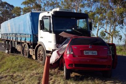 Homem morre em acidente na BR-392