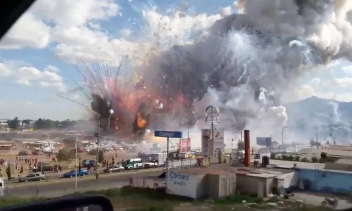 Explosão em mercado de fogos de artifício mata 27 pessoas no México | GZH