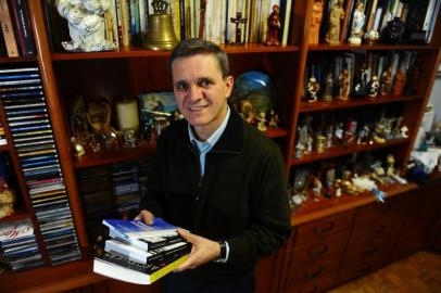  CAXIAS DO SUL, RS, BRASIL, 25/07/2014 - Foto do colunista jornal Pioneiro e Patrona da 30ª Feira do Livro de Caxias do Sul, Frei Jaime Betega. (JONAS RAMOS/JORNAL PIONEIRO)