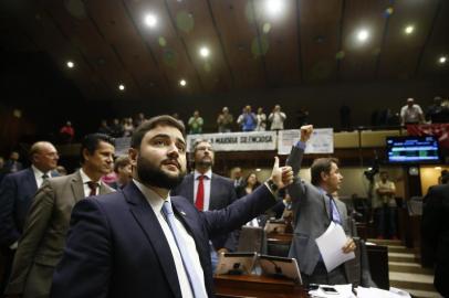 PORTO ALEGRE, RS, BRASIL 23/12/2016 - Segue a sessão  de votação do pacote de Sartori na Assembleia. (FOTO: CAMILA DOMINGUES/ESPECIAL).