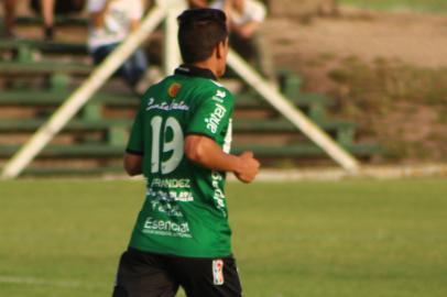 zol - Gabriel Fernández - Racing-URU - atacante - futebol