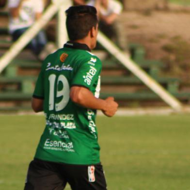 zol - Gabriel Fernández - Racing-URU - atacante - futebol