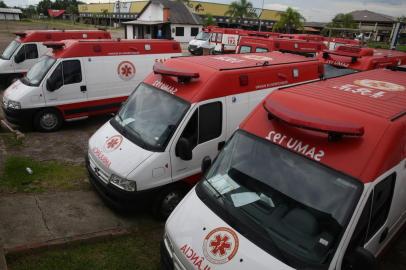  ESTEIO - 08/01/2016 - Ambulâncias serão entregues a prefeitos gaúchos pelo presidente Michel Temer. Serão contemplados 61 municípios, sendo que cada um receberá um veículo. As ambulâncias irão renovar a frota do Serviço de Atendimento Móvel de Urgência (Samu).FOTÓGRAFO: TADEU VILANI AGêNCIARBS