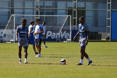  

léo moura, walace, renato portaluppi, treino, gremio, grêmio, futebol, pré-temporada