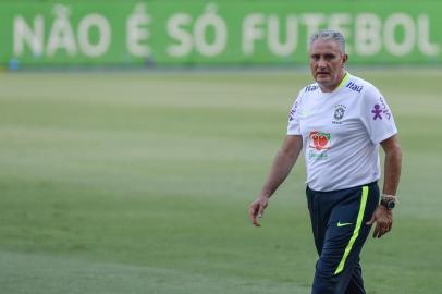 durante o treino da Selecao Brasileira realizado no Estadio Nilton Santos no Rio de Janeiro, antes do amistos contra a Colombia.