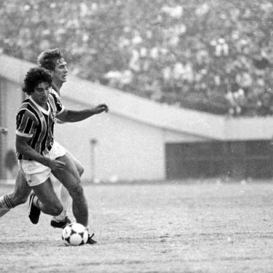  

Grêmio 2x1 Hamburgo, mundial de clubes em 1983

#Negativo: 16705
#Pasta: 536488
#Caixa: 798