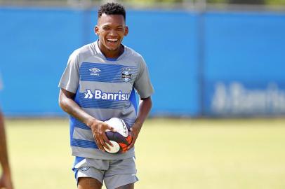 Gremio 

RS - FUTEBOL/TREINO GREMIO - ESPORTES - Jogadores do Gremio realizam treino tÃ©cnico durante o decimo quarto dia da Pre-Temporada 4all 2017. Na foto, Jailson. FOTO: LUCAS UEBEL/GREMIO FBPA

Editoria: SPO
Local: Porto Alegre
Indexador: Lucas Uebel
Secao: futebol
Fonte: Gremio.net
Fotógrafo: Gremio 