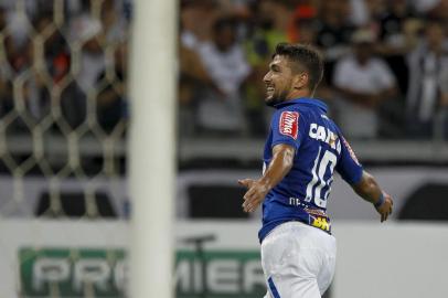 BELO HORIZONTE / BRASIL (01.02.2017) Cruzeiro x Atlético-MG , pela primeira rodada do Grupo C da Copa Primeira Liga, no MineirÃo, em Belo Horizonte. No lance, De ArrascaetaWashington Alves/Light Press/Cruzeiro