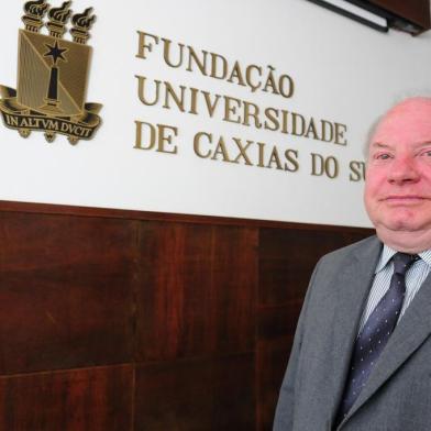  Caxias do Sul, RS, Brasil (09/02/2017). UCS 50 Anos de História no desenvolvimento do conhecimento. NA FOTO, AMBRÓSIO BONALUME, PRESIDENTE DA FUNDAÇÃO DA UCS, RELATA ASPECTOS HISTÓRICOS, EDUCATIVOS E JURÍDICOS. (Roni Rigon/Pioneiro).