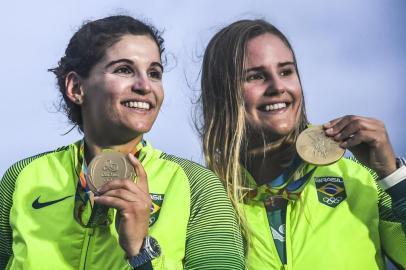 RIO DE JANEIRO 18/08/2016 - Competi?¿o de Vela na Marina da Gloria durante os Jogos Ol¿mpicos Rio 2016. Martine Grael e Kahena Kunze venceram a ¿ltima regata da categoria 49er FX e conquistam a quarta medalha de ouro para o Brasil. Foto: Wander Roberto/Exemplus/COBRIO DE JANEIRO 18/08/2016 - Competio de Vela na Marina da Gloria durante os Jogos Olmpicos Rio 2016. Martine Grael e Kahena Kunze venceram a ltima regata da categoria 49er FX e conquistam a quarta medalha de ouro para o Brasil. Foto: Wander Roberto/Exemplus/COB RIO DE JANEIRO 18/08/2016 - Competio de Vela na Marina da Gloria durante os Jogos Olmpicos Rio 2016. Martine Grael e Kahena Kunze venceram a ltima regata da categoria 49er FX e conquistam a quinta medalha de ouro para o Brasil. Foto: Wander Roberto/Exemplus/COBIndexador: Wander Roberto/Exemplus/COB