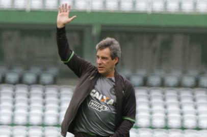 paulo césar carpegiani, coritiba, técnico