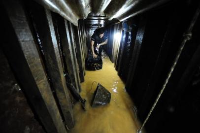  PORTO ALEGRE, RS, BRASIL - 22-02-2017 - Polícia descobre túnel e frustra plano de fuga no Presídio Central. De 200 a mil detentos planejavam fugir durante o Carnaval. (FOTO: RONALDO BERNARDI/AGÊNCIA RBS)