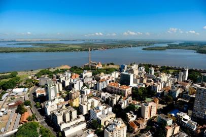 Vista aérea de Porto Alegre.


Fotos aéreas para o aniversário de Porto Alegre
Porto Alegre