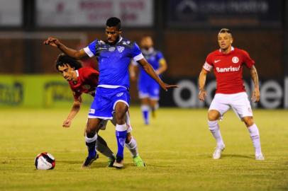 BENTO GONÇALVES, RS, BRASIL 29/03/2017 - Inter enfrenta o Cruzeiro-RS na Montanha dos Vinhedos em partida válida pela última rodada da primeira fase do Gauchão. (FÉLIX ZUCCO/AGÊNCIA RBS).