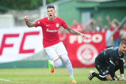  GRAVATAÍ, RS, BRASIL 09/04/2017 - Cruzeiro-RS e Inter se enfrentam no Estádio Vieirão, em partida válida pelas quartas de final do Gaúchão.Indexador: RICARDO DUARTE                  