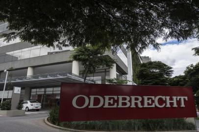 View of the headquarters of Brazilian construction giant Odebrecht SA in Sao Paulo, Brazil on March 2, 2017.For years, Brazil-based Odebrecht, one of the region's biggest construction companies, landed huge public works contracts across Latin America by paying hundreds of millions of dollars in bribes. / AFP PHOTO / NELSON ALMEIDA