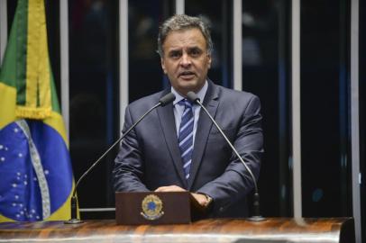 Plenário do Senado durante sessão deliberativa extraordinária que decidirá pela aprovação ou rejeição do relatório favorável à admissibilidade do processo de impeachment da presidente Dilma Rousseff. Senador Aécio Neves (PSDB-MG) em pronunciamento. E/D:senador Aécio Neves (PSDB-MG);senadora Simone Tebet (PMDB-MS) Foto: Geraldo Magela/Agência Senado