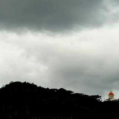  FARROUPILHA, RS, BRASIL, 15/05/2017. Às vésperas do feriado de Nossa Senhora de Caravaggio, ensaio mostra o santuário de Caravaggio visto a partir de diferentes pontos do interior. (Diogo Sallaberry/Agência RBS)