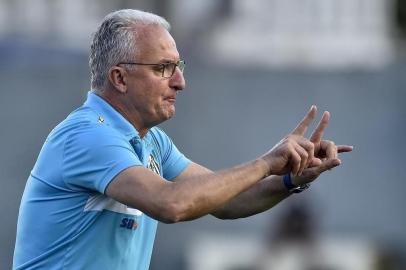  Técnico Dorival Júnior comanda treino táticoIndexador: Luis Tajes