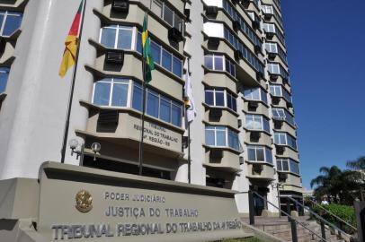  PORTO ALEGRE, RS, BRASIL. Fachada do TRT-RS 4a região, na avenida praia de belas. DIVULGAÇÃO SECOM TRT4