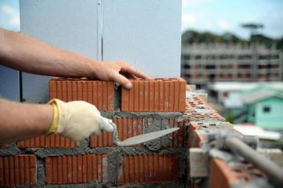  CAXIAS DO SUL, RS, BRASIL 28/10/2015Baixa performance da construção civil no ano em Caxias do Sul. (Felipe Nyland/Agência RBS)Indexador: Felipe Nyland                   