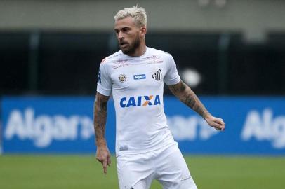 Lucas Lima, meia do Santos.