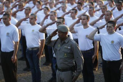  

PORTO ALEGRE, RS, BRASIL, 21-06-2017. Brigada Militar apresenta 522 alunos soldado que integrarão a corporação no Estado. Na Academia de Policia Militar, Rua Aparício Borges, 2.001. (ANDRÉ ÁVILA/AGÊNCIA RBS)