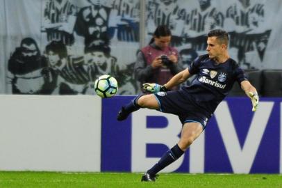  PORTO ALEGRE, RS, BRASIL - 28-06-2017 - Grêmio enfrenta o Atlético PR pela Copa do Brasil na Arena Porto Alegrense (FOTO: FÉLIX ZUCCO/AGÊNCIA RBS)