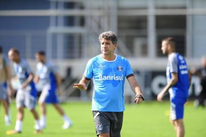 PORTO ALEGRE, RS, BRASIL, 12.07.2017.Treino do Grêmio no CT Luiz Carvalho para se preparar para confronto com o Flamengo.Foto: Carlos Macedo/Agência RBS