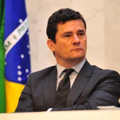 Curitiba- PR- Brasil- 24/10/2016- O o juiz Sergio Moro e o procurador Deltan Dallagnol, durante sessÃ£o especial na AssemblÃ©ia Legislativa do ParanÃ¡ (ALEP). Foto: Pedro de Oliveira/ ALEP